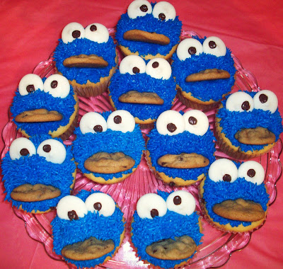 cookie monster cake. of cookie monster cupcakes