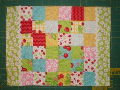 Free Quilting tutorials featured by top US Quilting blog, A Quilting Life: jelly rolls placemats quilting tutorial