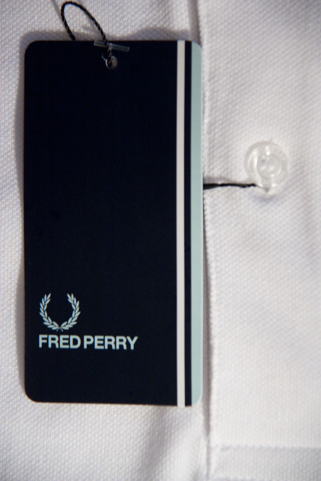 MES MODES: 100 % Authentic Fred Perry Polo Tee