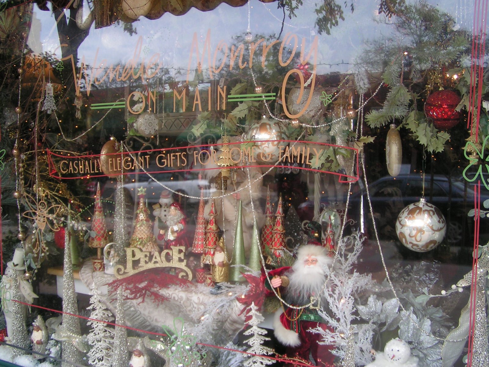 [11-24-08+Xmas+Orn+in+Riverside+(23).JPG]