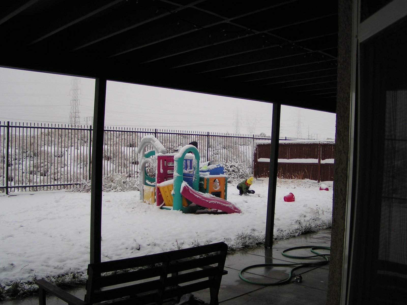 [12-17-08+Snow+061.JPG]