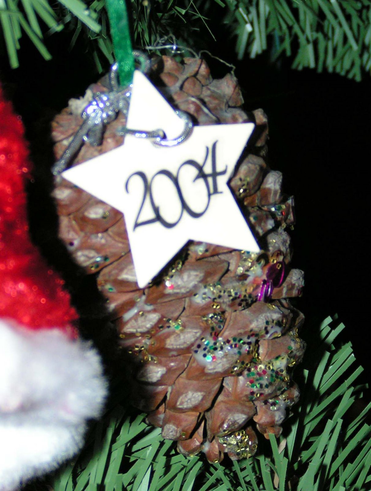 [12-26-08+Ornaments+007.JPG]