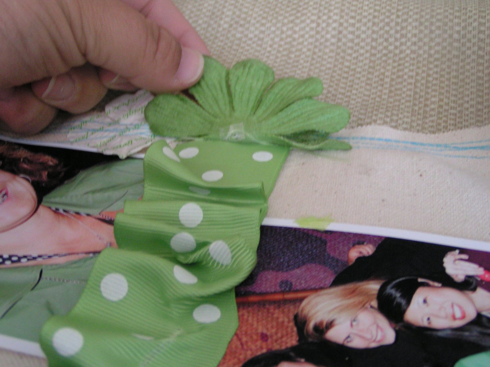 [4-18-09+Scrappy+Stuff+046.JPG]