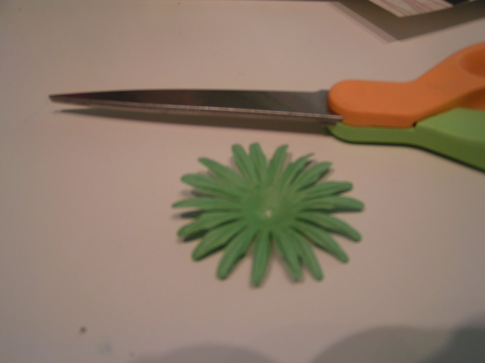 [4-18-09+Scrappy+Stuff+064.JPG]