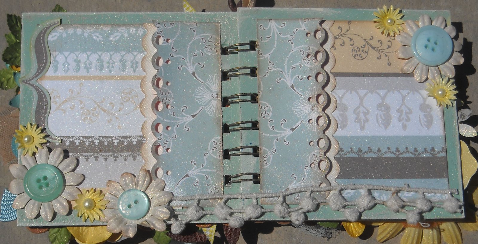 [4-19-09+Walk+In+My+Garden+Class+Page+3-4.jpg]