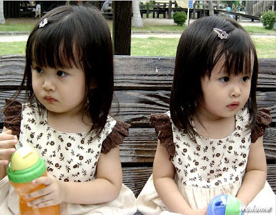 cute-twins+(3).jpg