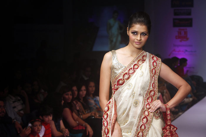Telugu Cinema News Saina Nehwal And Hot Models Photo Gallery