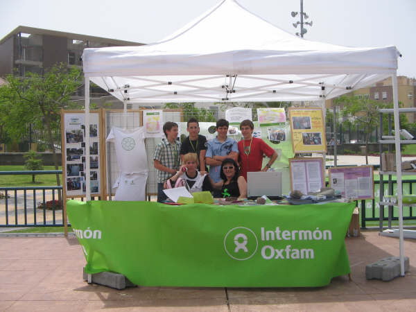 STAND DE EDUCACIÓN EN "UN DÍA PARA LA ESPERANZA"