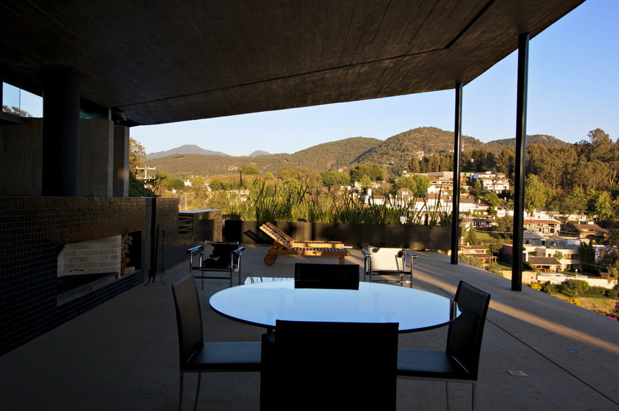 Casa Negra - BGP Arquitectura - Tecno Haus