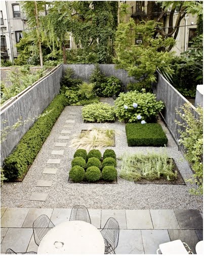 Ladybird.: Beautiful Backyards.