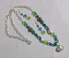 Cod Col 2248 Collar de cristales verdes y turquesa