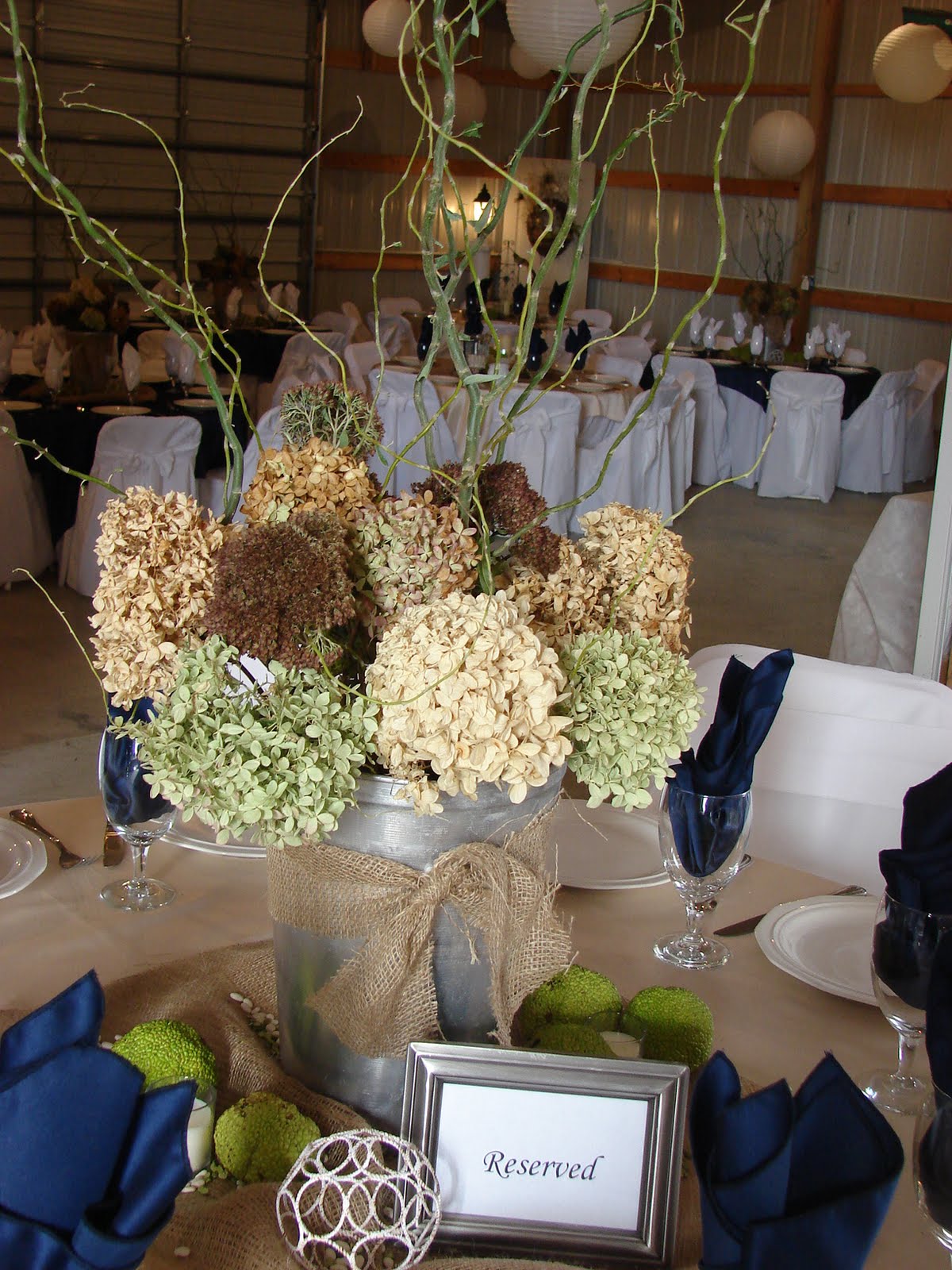 Cobblestone Farms Wedding Table Centerpieces "Country Style"...