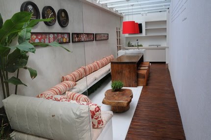 [Linha+Madeira+Deck+e+Linha+Lisa+Branca+II.JPG]