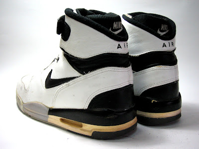 nike air revolution vintage