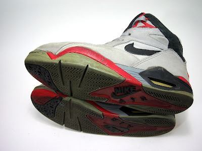 nike air solo flight 1990