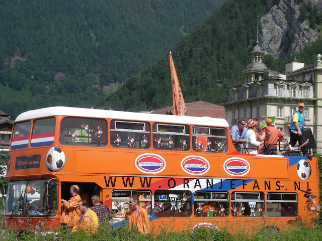 Oranje bus.