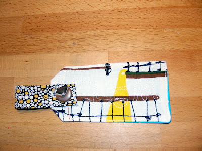 make a luggage tag