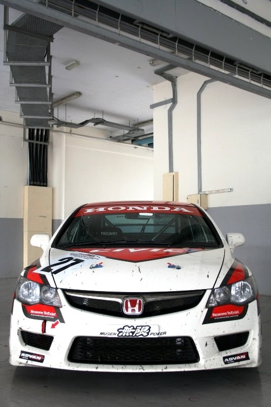 The Black Mamba: Civic FD2 Type-R Conquered Sepang!
