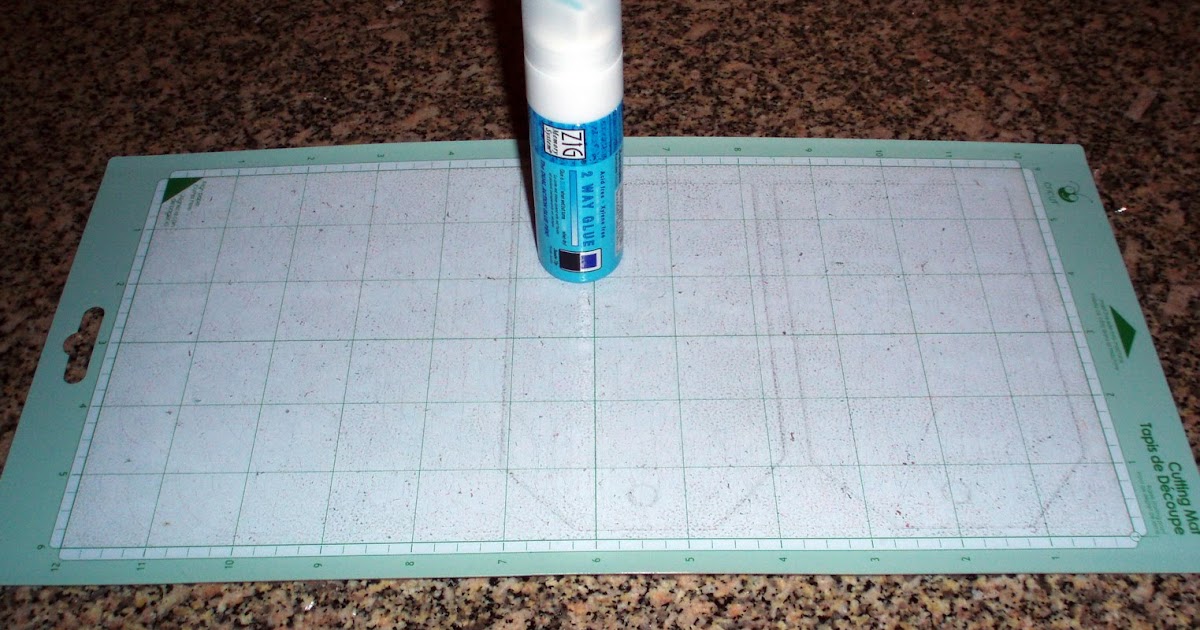 lipstick-and-laundry-make-your-cricut-mat-sticky-again