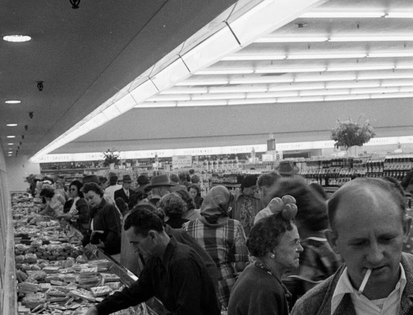 FOOD GIANT GRAND OPENING 1951: Chickens Chickens and a Marlboro FOOD GIANT GRAND OPENING 1951: Chickens Chickens and a Marlboro