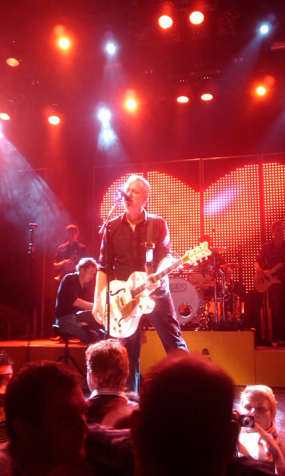 [Rowwen+Heze+02.jpg]