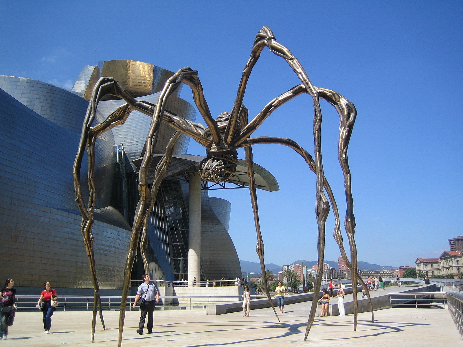 Spider!, Sculpture in the Jardin des Tuileries.