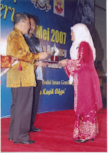 Teacher-in-ICT Award (Runner-up)/ Anugerah Guru dalam ICT peringkat Kebangsaan 2007 (Naib Johan)