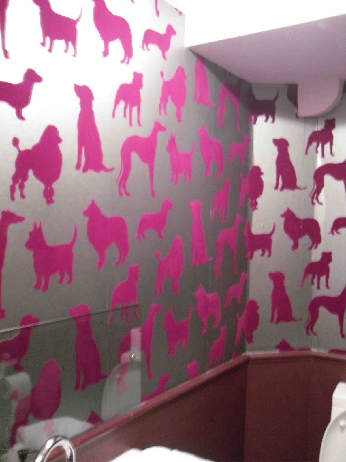 [powder+room.jpg]