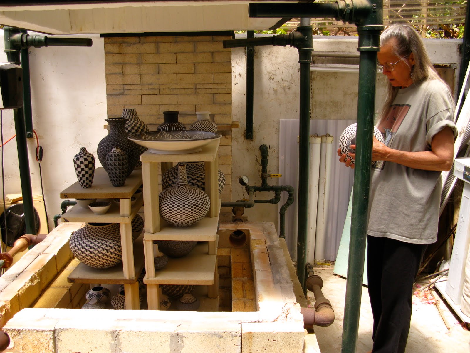 DANA LIGHTBOURNE BECHERT ProcessCarved Porcelain Apprenticeship