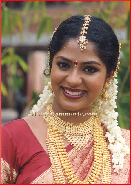 Poornima Mohan | Veethi