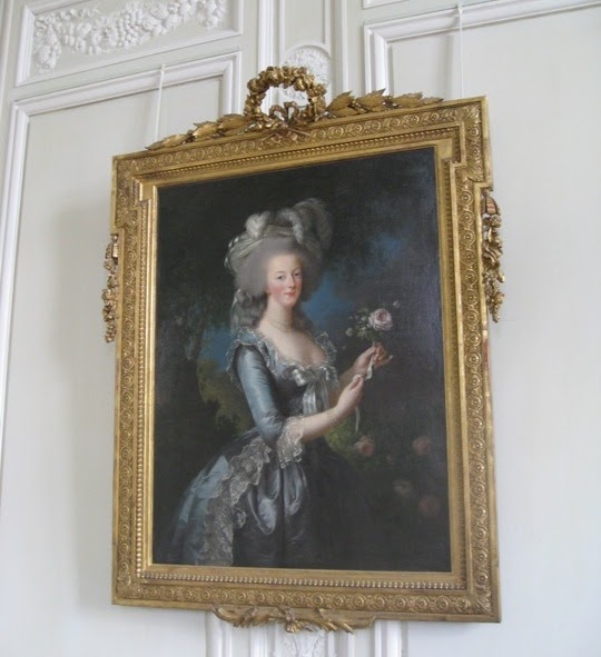 [marie+antoinette's+petit+trianon+apartment+therapy+1.jpg]