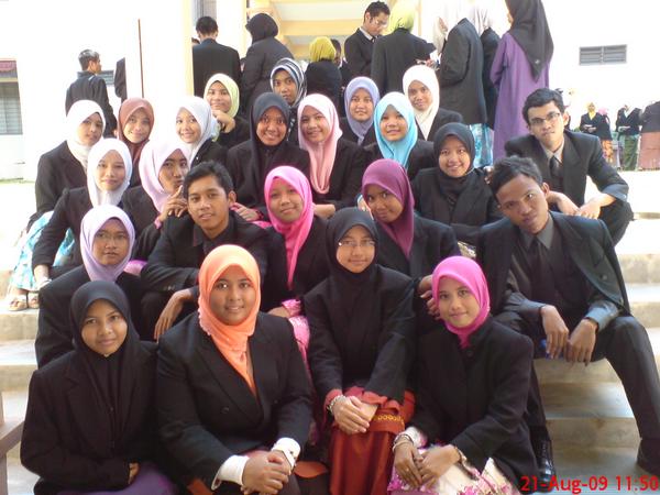 Cinta atau Cita-Cita