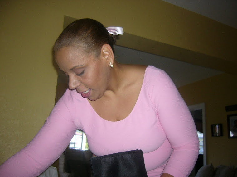 ARTISTRY ESSENTIALS MAKEUP KIT PRESENTATION BY CARMEN