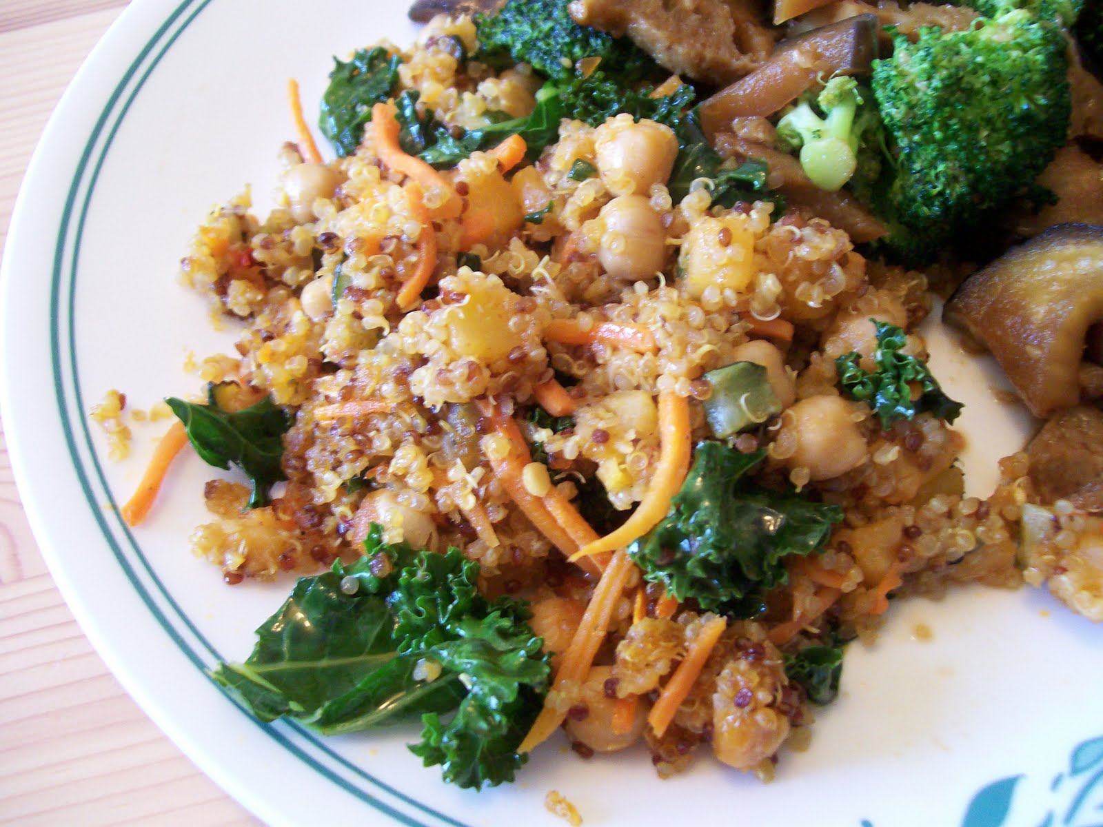 Vegan Luvies Trader Joe's Frozen Fried Rice & Quinoa Mixes + Seitan