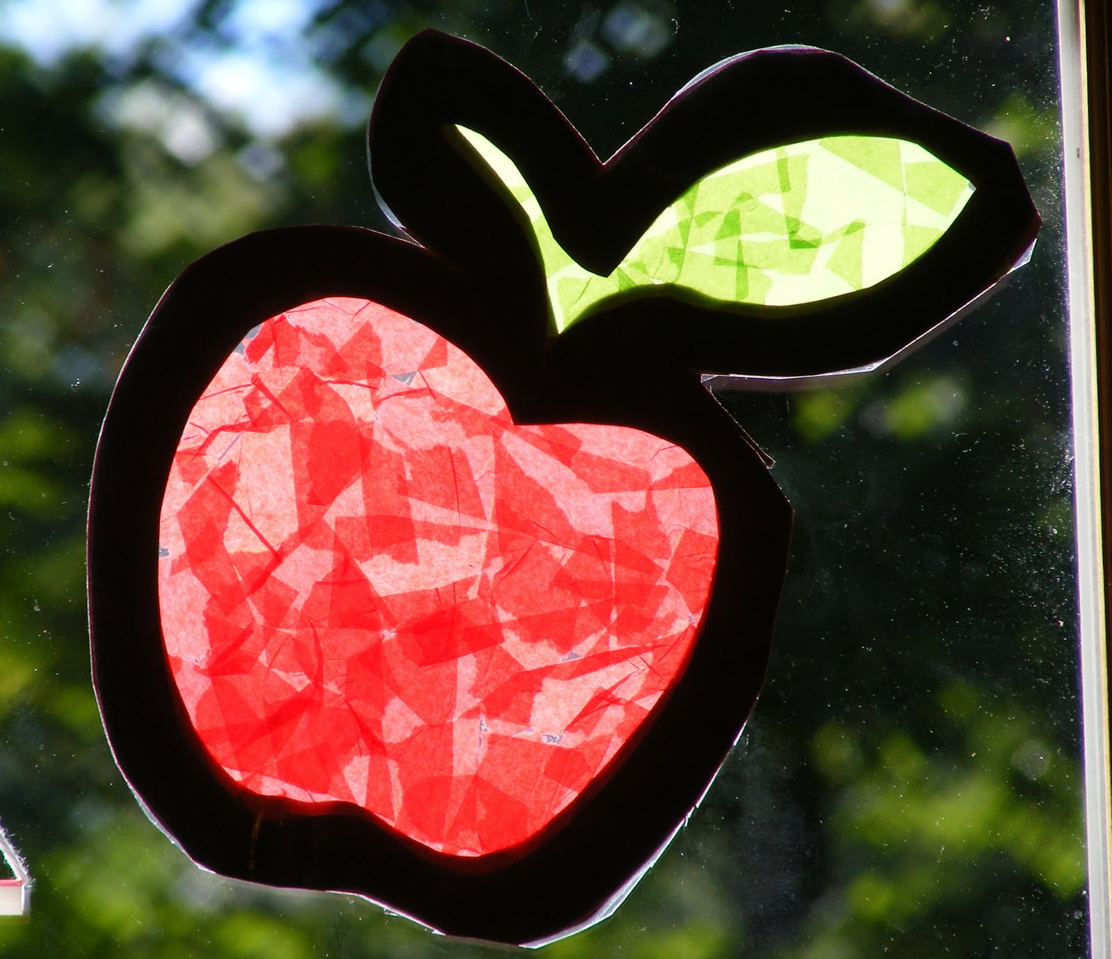 Ten kids and a Dog "Stained Glass' apple suncatchers