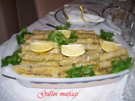 GÜLÜN MUTFAĞI CANIM TORUNUM İYİKİ DOĞDUN DENİZ EREN