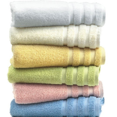Clique e confira estas e outras toalhas no site Leopardi.