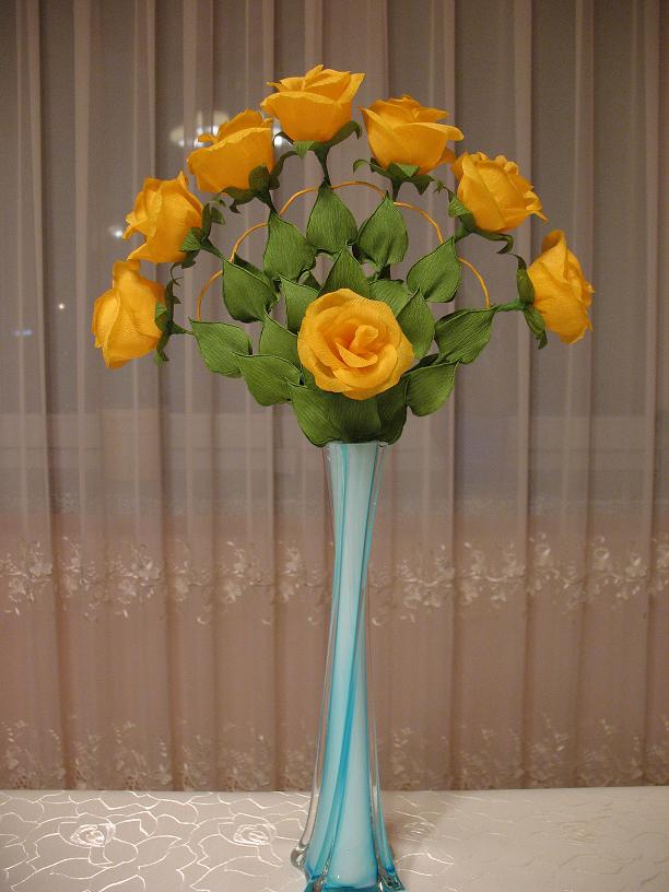 Kwiaty z bibuły - rękodzieło... bibułkowe szaleństwo i nie tylko