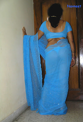 Indian wife showing ass panty  in blue saree