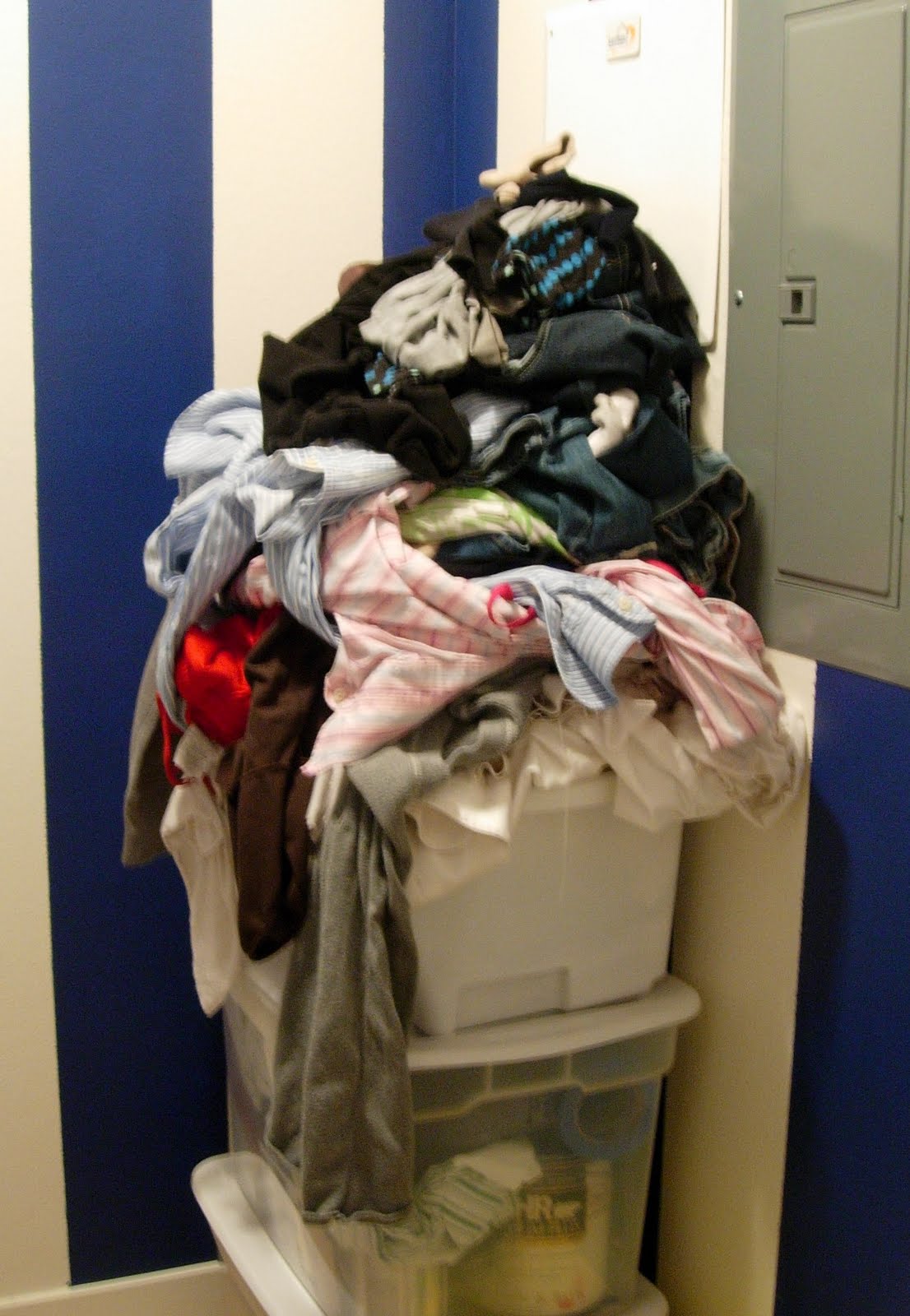[Laundry.JPG]
