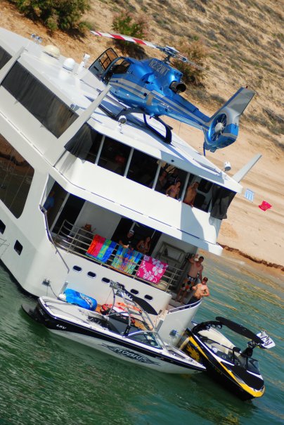 [sick+houseboat.jpg]