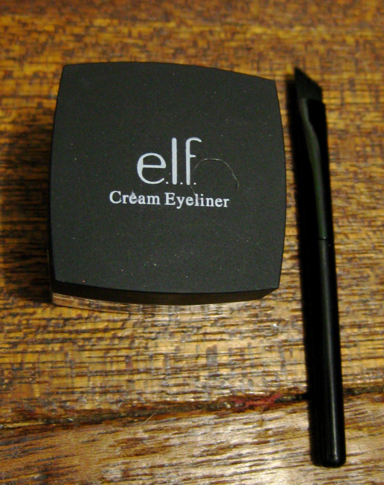 PRODUCT SPOTLIGHT ELF CREAM EYELINER IN BLACK