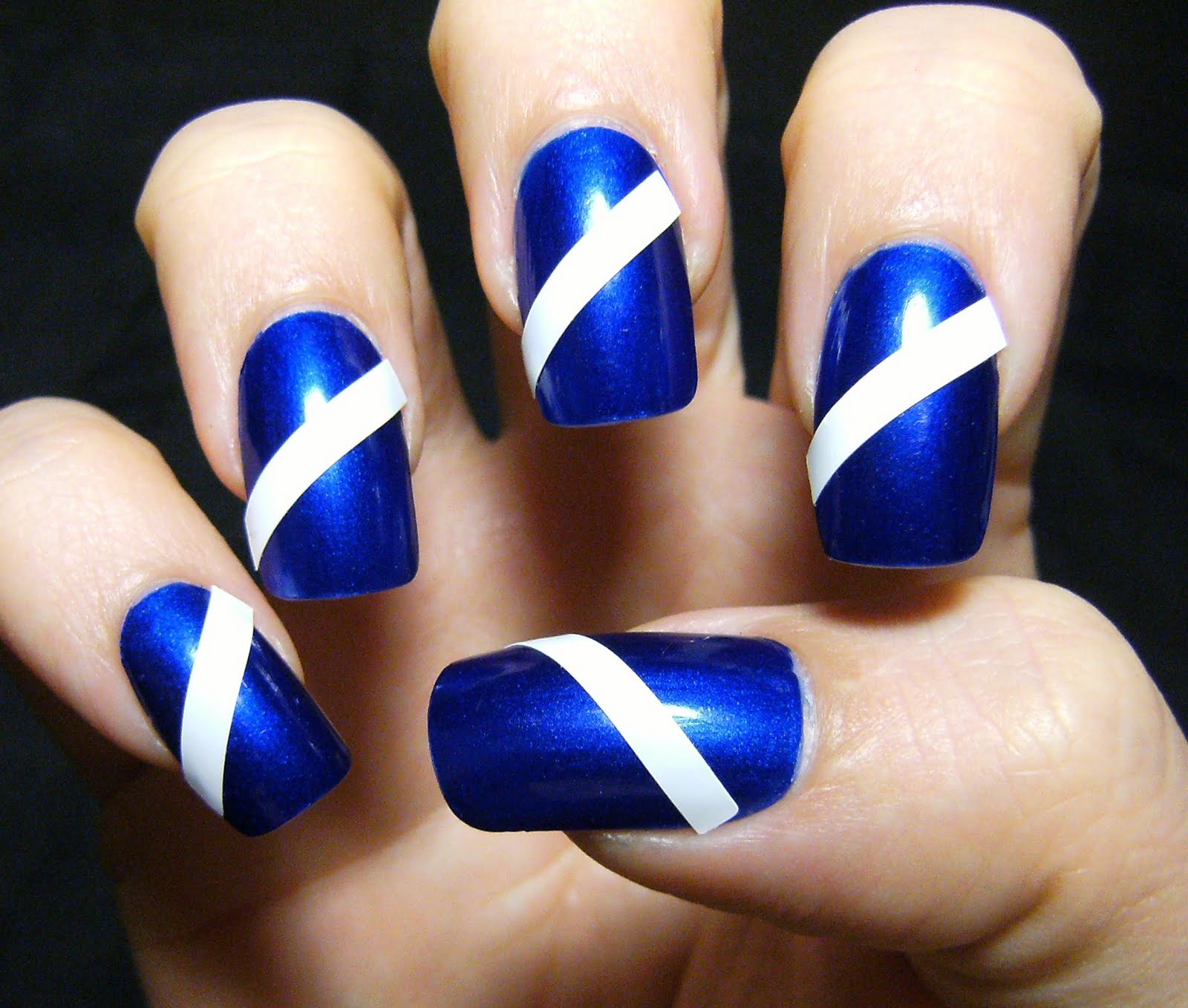 [TORONTO+BLUE+WITH+GLITTER+---D+EEZ-NAILZ----.JPG]