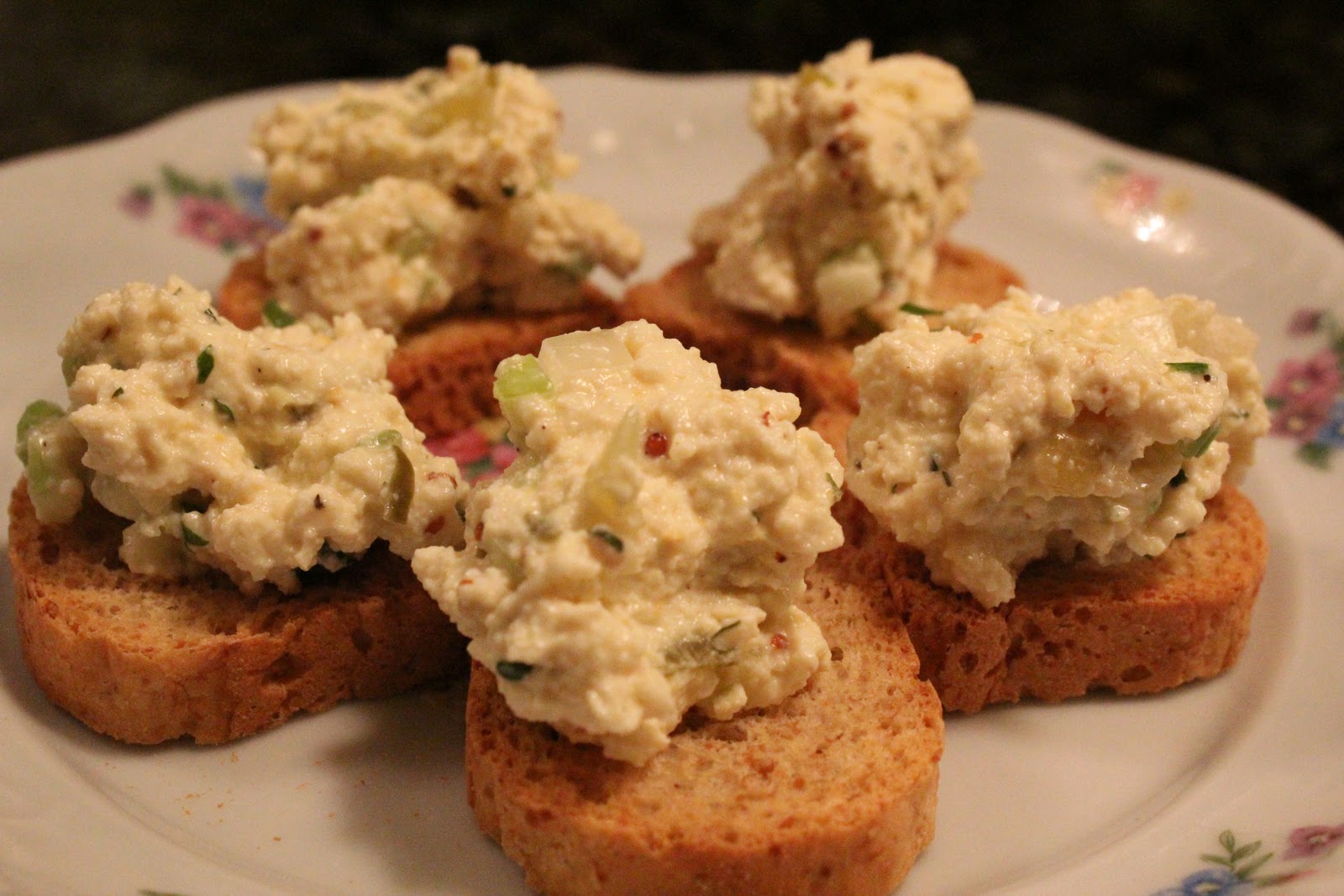 Vegan Miss It's the Bee's Knees, Daddy! Eggless Egg Salad