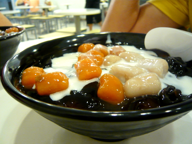 I AM OVERWHELMED. Snowflake Taiwanese Dessert Kuchai Lama