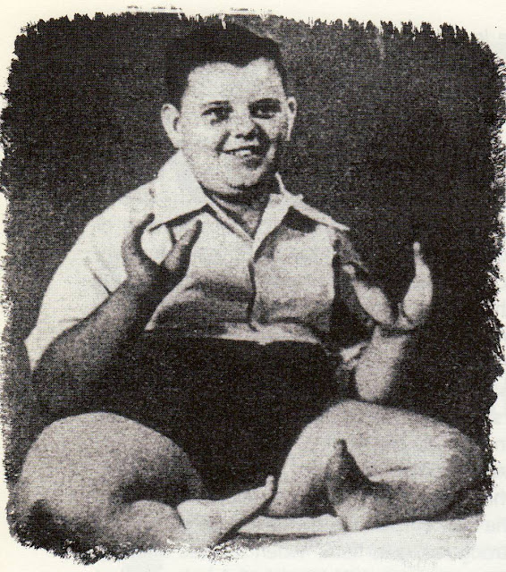 A Seasoned Taste Horror of the Lobster Boy