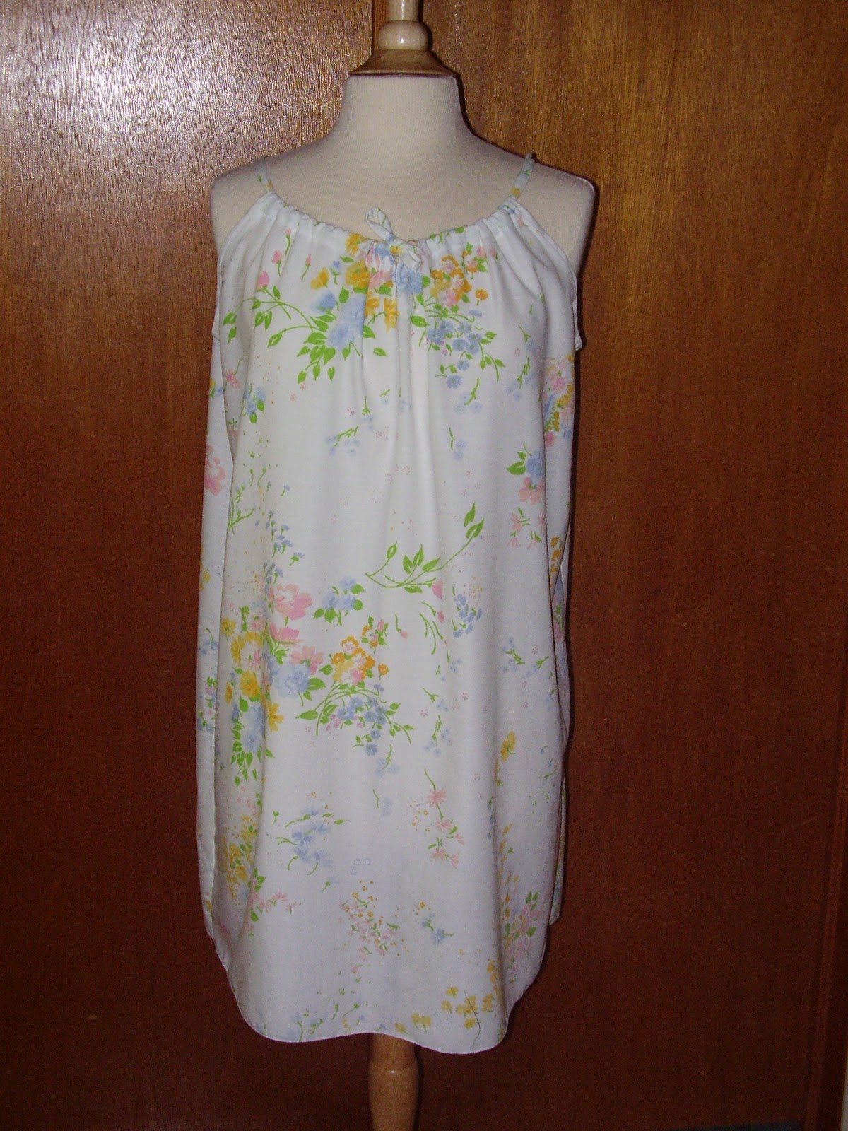Sewing and Growing Easy Sew Ladies Pillowcase Nightgown from a Vintage