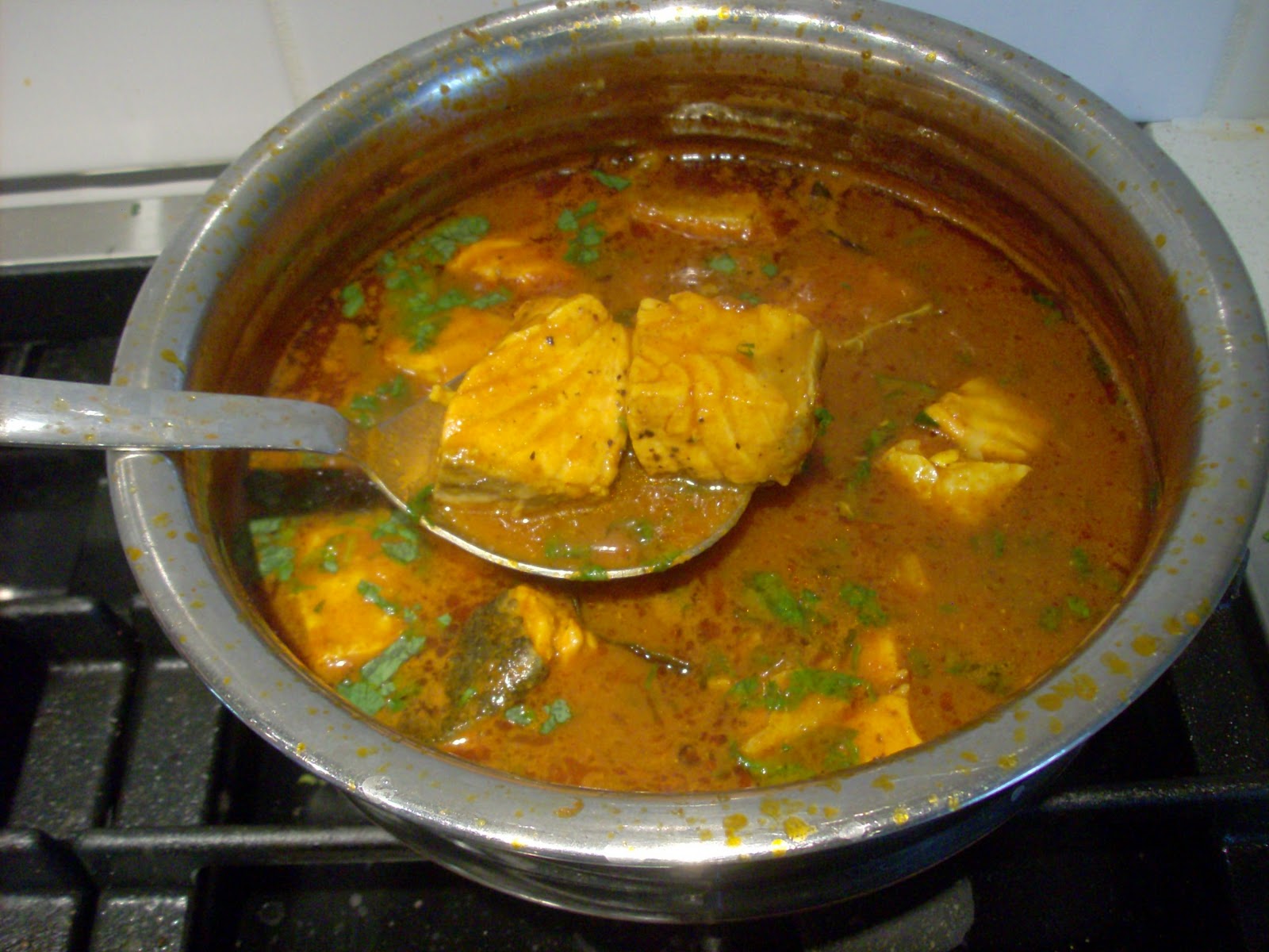 Happy,Healthy,Fun Cooking: Spicy Fish Curry-East Indian style