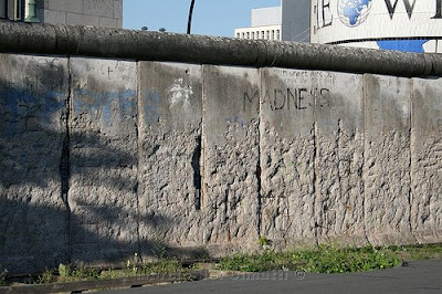 O Muro de Berlim O Muro de Berlim