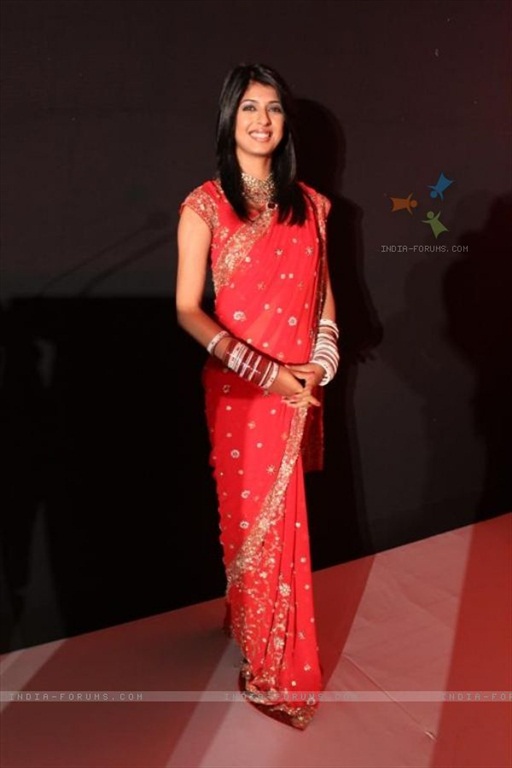 Celebs Exposure Aishwerya Sukheja Looking Perfect In Red